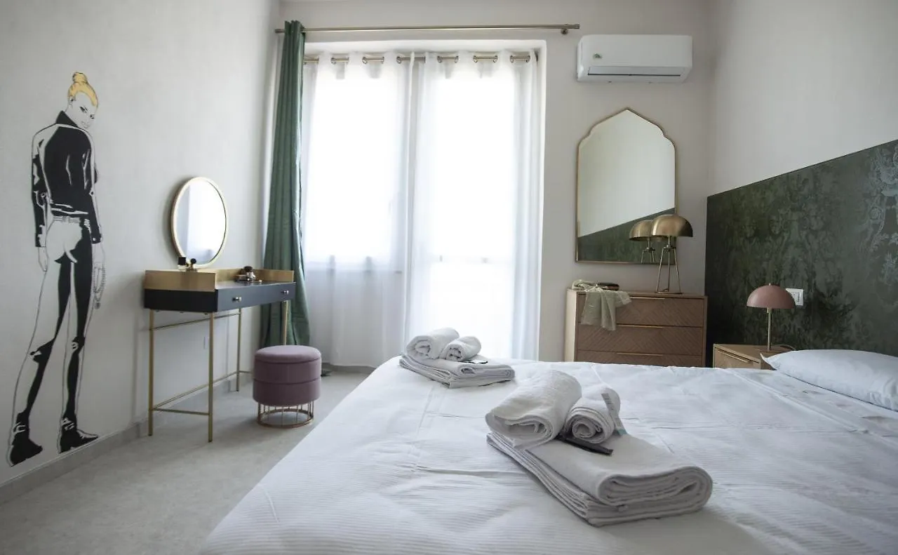 Guest house Isola Dei Racconti - Guesthouse - Apartment Cagliari